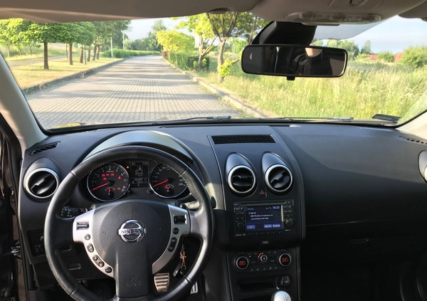 Nissan Qashqai cena 41000 przebieg: 275000, rok produkcji 2013 z Malbork małe 92